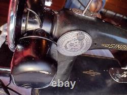 1940 Singer 201 sewing machine HEAVY DUTY LEATHER DENIM Tested Bobbins Extras