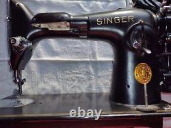 1940 Singer 201 sewing machine HEAVY DUTY LEATHER DENIM Tested Bobbins Extras