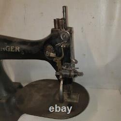 1950 Singer 45 K76 heavy duty Industrial sewing machine Centennial release