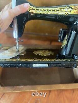 1970s Never Used Heavy Duty swinger sewing machine