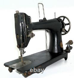 Antique industrial Singer 103 heavy duty sewing machine tailor suit maker denim