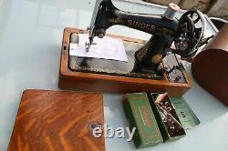 Antique/vintage Singer Sewing Machine Heavy Duty Domed Case 99k Hand Cranked