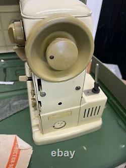 BERNINA 730 Heavy Duty Electric Sewing Machine please Read