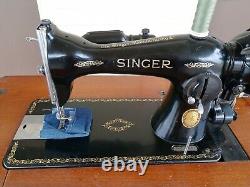 Beautiful Singer 15-91 heavy duty Sewing Machine, tested, working, attachments