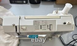 Bernina 1010 Sewing Machine with Heavy Duty Dust Cover WORKS GREAT