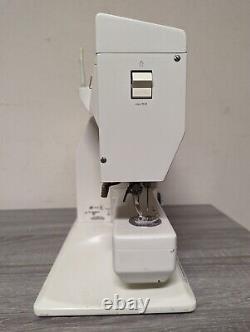 Bernina 930 Record Heavy Duty Sewing Machine With Case Pedal Cord Extras Working