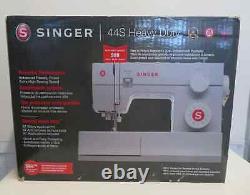 Brand New Singer 44S Heavy Duty Sewing Machine White NIB