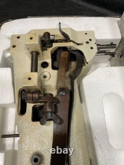 Consew 206RB-5 Industrial Post Bed Sewing Machine Head Roller Feed Leather