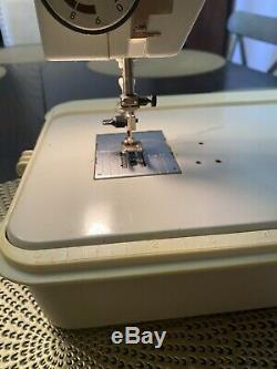 ELNA TSP 74C Heavy Duty Sewing Machine With Case Working