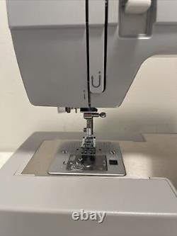 Heavy Duty Singer Sewing Machine 4423 EUC