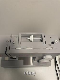 Heavy Duty Singer Sewing Machine 4423 EUC