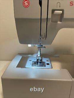 Heavy Duty Singer Sewing Machine 4423 EUC