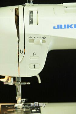 Juki Hzl E71 Sewing Machine In Pristine Condition-heavy Duty-quilters Love It