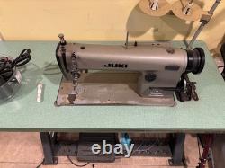 Juki ddl-5550 sewing machine with table