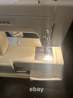 Kenmore 10 Stitch Sewing Machine WithPedal Metal Heavy Duty 1249280