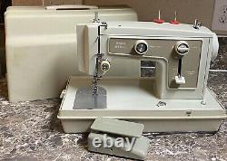 Kenmore 148 12501 Vintage Sewing Machine Heavy Duty Metal Gears Foot Pedal Case