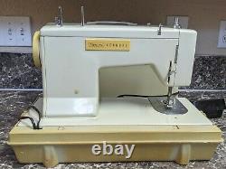 Kenmore 158 14101 Vintage Heavy Duty Sewing Machine with Case Tested Working Used