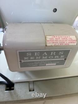 Kenmore Metal Sewing Machine 158.16510, Foot Pedal- Pistachio- Heavy Duty Works