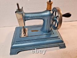 Late 1930's French heavy cast iron BABY toy sewing machine