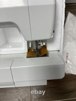NEW IN BOX Singer E99670 Sewing Machine Model 650 Heavy Duty