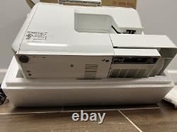 NEW IN BOX Singer E99670 Sewing Machine Model 650 Heavy Duty