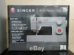 NEW SINGER 44S Heavy Duty Sewing Machine with 23 Built-In Stitches Ships Same Day