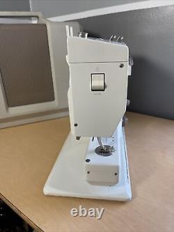 NICE! Bernina 930 Record Heavy Duty Sewing Machine With Case