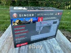 New Singer 6800C Heavy Duty Sewing Machine 586 Stitch Applications 230256 NIB