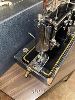 PFAFF 130 HEAVY DUTY SEWING MACHINE INDUSTRIAL-LEATHER-UPHOLSTERY-WithCASE