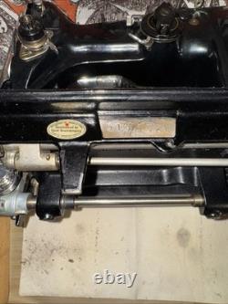 PFAFF 130 HEAVY DUTY SEWING MACHINE INDUSTRIAL-LEATHER-UPHOLSTERY-WithCASE