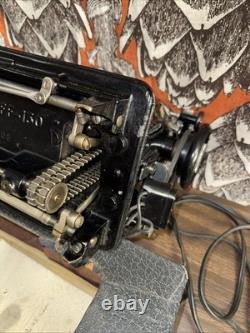 PFAFF 130 HEAVY DUTY SEWING MACHINE INDUSTRIAL-LEATHER-UPHOLSTERY-WithCASE