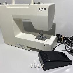 PFAFF German Design HOBBY 1022 Heavy Duty Sewing Machine