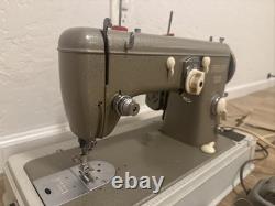 PFAFF HEAVY DUTY SEWING MACHINE MODEL 229 with Pedal, Case, & Accessories