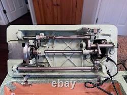 RICCAR 402 heavy duty sewing machine SEE VIDEO