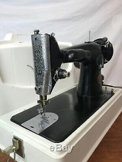 SERVICED Direct Drive Heavy Duty Vtg Singer 201-2 Sewing Machine Denim Leather