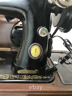 SERVICED Heavy Duty Vtg Singer Sewing Machine 99K Bentwood Case Denim, Leather