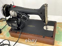 SERVICED Vtg Singer 66 Sewing Machine Heavy Duty Leather / Denim, Wrinkle Finish