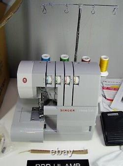 SINGER 14HD854 Heavy Duty Overlock SERGER Sewing Machine MINT CONDITION