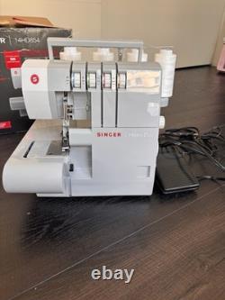 SINGER 14HD854 Heavy Duty Serger Overlock Machine + Pedal Manual Thread Accessor