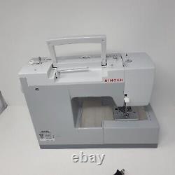SINGER 4411 Heavy Duty 120W Portable Sewing Machine Grey NO FOOT READ