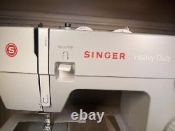 SINGER 4411 Heavy Duty 120W Portable Sewing Machine Grey. Slightly used