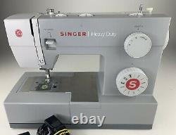 SINGER 4411 Heavy Duty 120W Portable Sewing Machine Tested