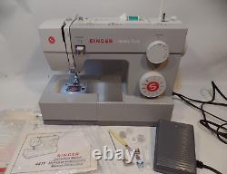 SINGER 4411 Sewing Machine Heavy Duty CLEAN working w Manual