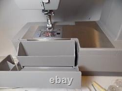 SINGER 4411 Sewing Machine Heavy Duty CLEAN working w Manual