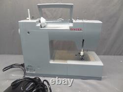 SINGER 4423 HEAVY DUTY SEWING MACHINE withPEDAL, GRAY