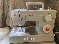 SINGER 4423 Heavy Duty Sewing Machine