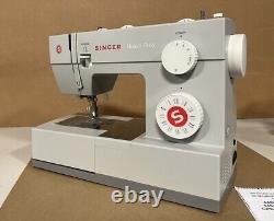 SINGER 4423 Heavy Duty Sewing Machine With Accessory Kit 97 Stitch App