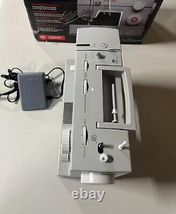 SINGER 4423 Heavy Duty Sewing Machine With Accessory Kit 97 Stitch App Used Once