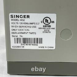 SINGER 4452 Heavy Duty Sewing Machine Great Condition