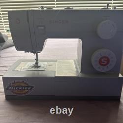 SINGER 44S Classic Heavy Duty Mechanical Sewing Machine, Used